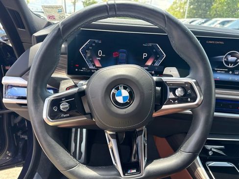 Certified 2023 BMW 760i xDrive AWD/4WD image 17