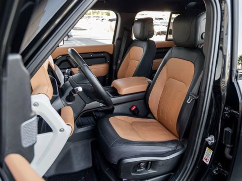 Used 2020 Land Rover Defender 110 X image 13