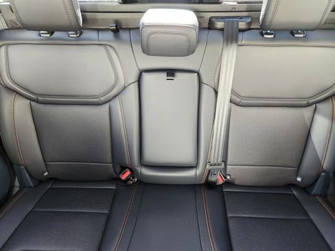 Used 2025 Ford Maverick Tremor image 18