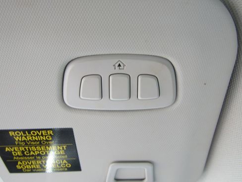 Used 2025 Ford Escape Platinum w/ Premium Technology Package AWD/4WD image 30