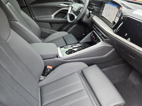 New 2025 Audi Q5 Premium Plus image 16