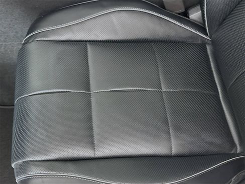 New 2026 Mercedes-Benz GLS 580 4MATIC image 21