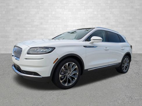 Used 2022 Lincoln Nautilus Reserve AWD/4WD image 5