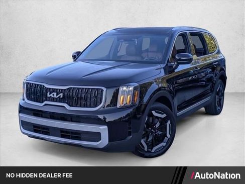 Used 2024 Kia Telluride EX w/ EX Captain's Chair Package FWD image 1