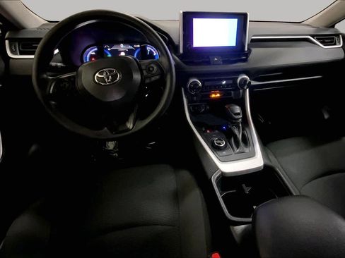 Certified 2025 Toyota RAV4 LE AWD/4WD image 15