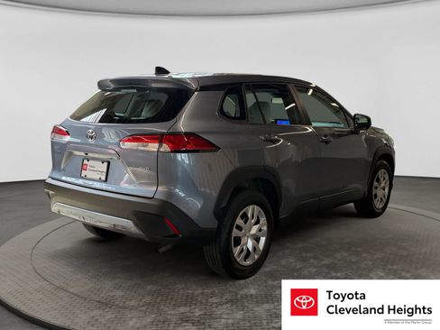 Used 2023 Toyota Corolla Cross L AWD/4WD image 5
