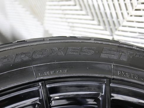 Used 2024 Cadillac Escalade V w/ LPO, ONYX Package image 57