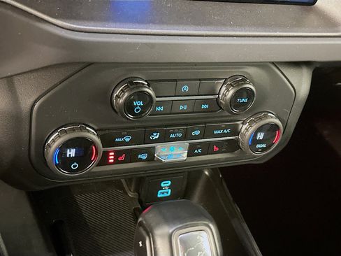 Used 2025 Ford Bronco Big Bend AWD/4WD image 24