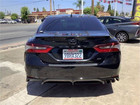 Used 2022 Toyota Camry SE w/ Convenience Package FWD image 5