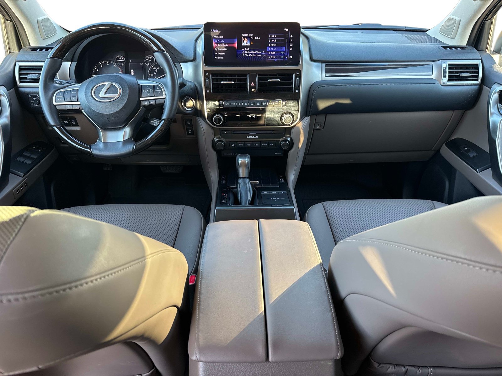 Certified 2023 Lexus GX 460 Premium w/ Premium Package AWD/4WD image 15