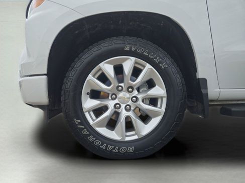 Used 2024 Chevrolet Silverado 1500 Custom RWD image 11