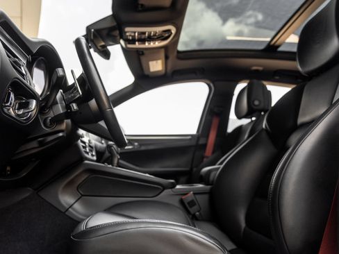 Certified 2024 Porsche Macan GTS AWD/4WD image 24