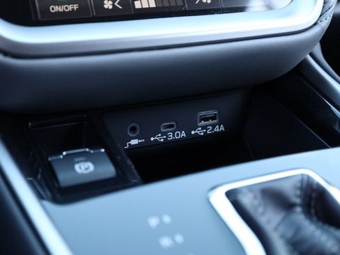 Used 2025 Subaru Outback Premium w/ Popular Package #1A image 13