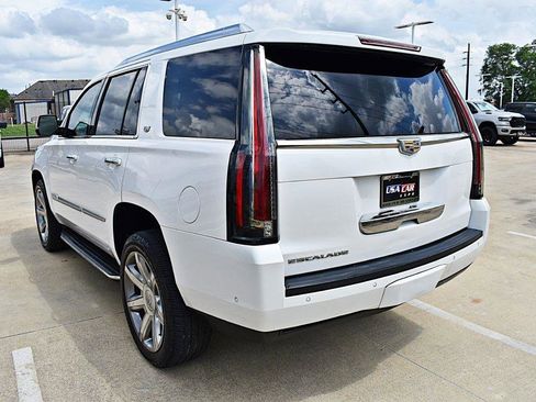 Used 2020 Cadillac Escalade Luxury RWD image 8