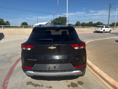 Used 2025 Chevrolet TrailBlazer LT FWD image 6