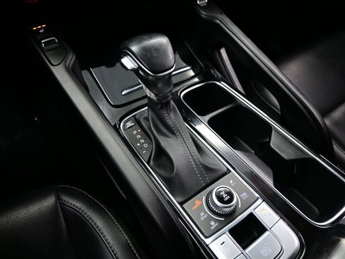 Used 2024 Kia Telluride S image 23