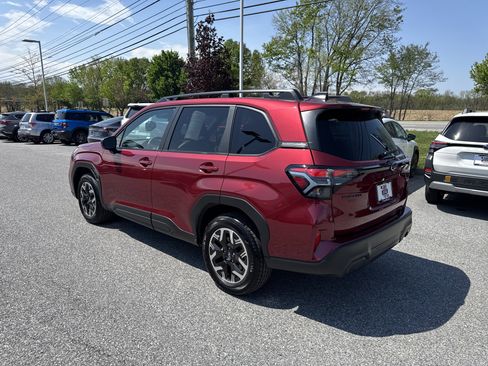 Used 2025 Subaru Forester Premium w/ Convenience Package #1 AWD/4WD image 24