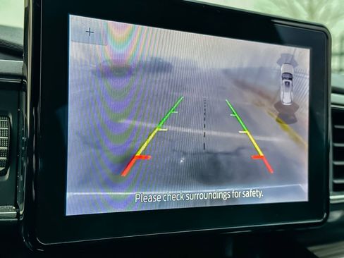 Used 2024 Ford Explorer Limited image 20