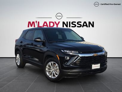 Used 2025 Chevrolet TrailBlazer LS w/ LS Convenience Package