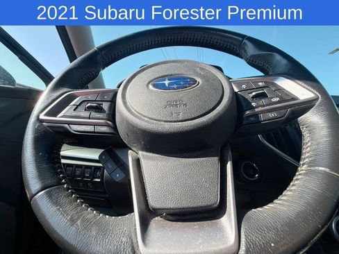 Used 2021 Subaru Forester Premium AWD/4WD image 22