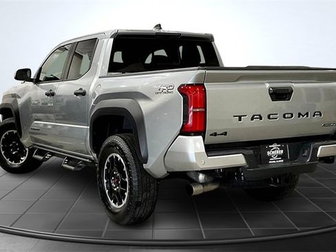 Used 2025 Toyota Tacoma TRD Off-Road w/ TRD Off Road Upgrade Package image 13