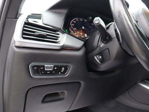 Used 2019 BMW X5 xDrive40i w/ M Sport Package image 27