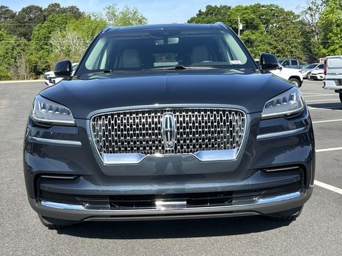 Used 2024 Lincoln Aviator Reserve w/ Elements Package Plus RWD image 2