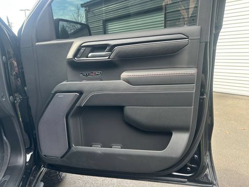 Used 2023 GMC Sierra 1500 AT4X w/ AT4X AEV Edition AWD/4WD image 25