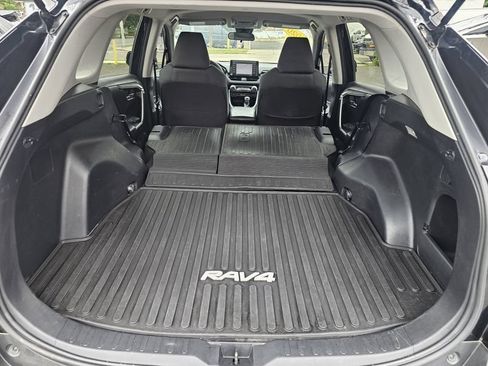 Used 2020 Toyota RAV4 XLE w/ All Weather Liner Package AWD/4WD image 12