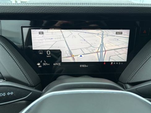 Used 2025 GMC Yukon XL Denali w/ Sun & Power Step Package image 14