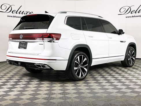Used 2024 Volkswagen Atlas SEL Premium R-Line image 6
