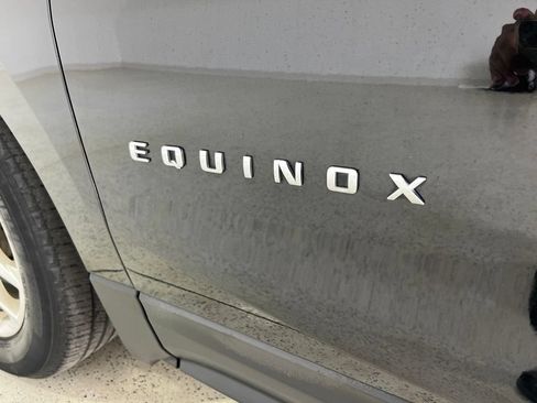 Used 2022 Chevrolet Equinox LS w/ LS Convenience Package FWD image 28