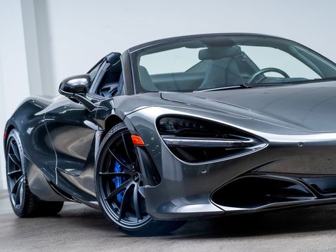 Used 2020 McLaren 720S Performance RWD image 9