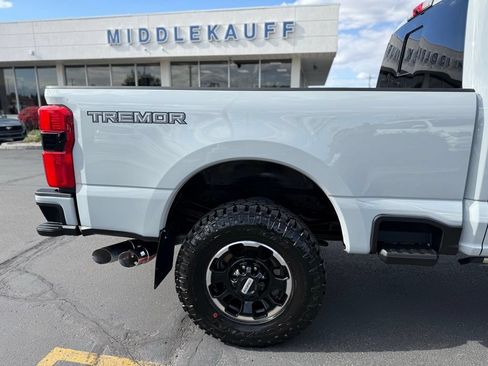 Used 2026 Ford F250 Platinum AWD/4WD image 5
