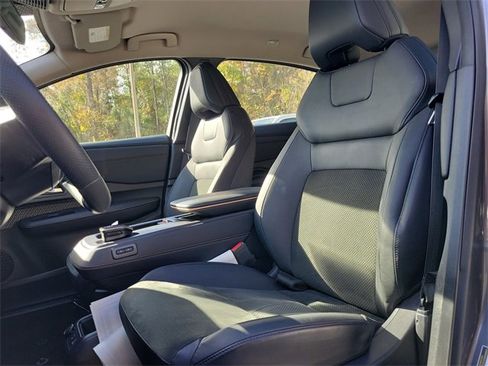 Certified 2023 Nissan Ariya ENGAGE+ e-4ORCE image 19