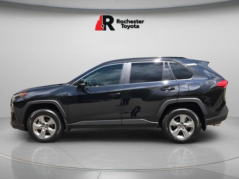 Used 2025 Toyota RAV4 XLE w/ Convenience Package AWD/4WD image 4