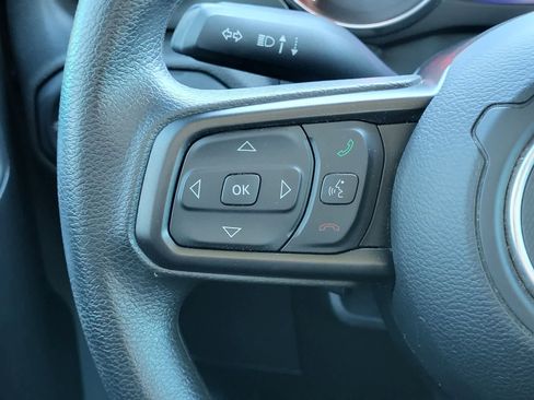 Used 2022 Jeep Wrangler Unlimited Sport image 16