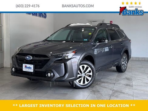 Used 2025 Subaru Outback Premium image 1