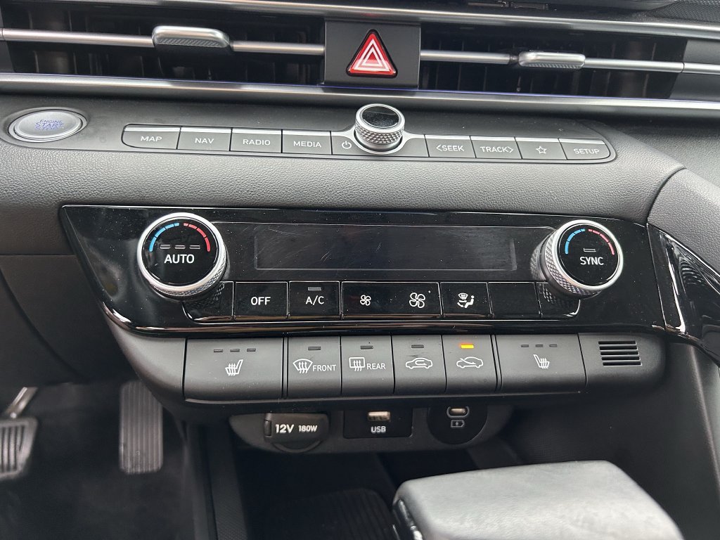Certified 2024 Hyundai Elantra Limited FWD image 27