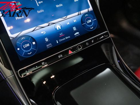 Used 2023 Mercedes-Benz C 300 4MATIC Sedan image 39