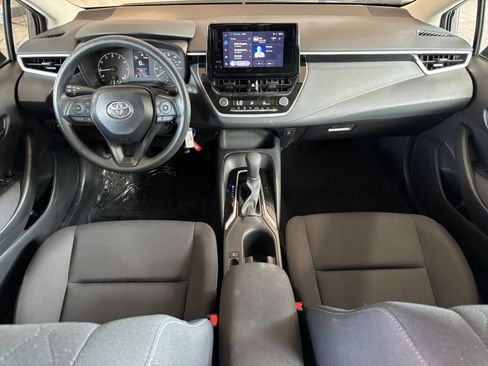 Used 2025 Toyota Corolla LE FWD image 26