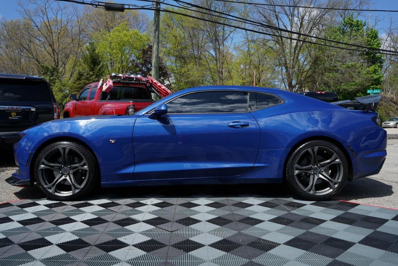 Used 2020 Chevrolet Camaro SS RWD image 11