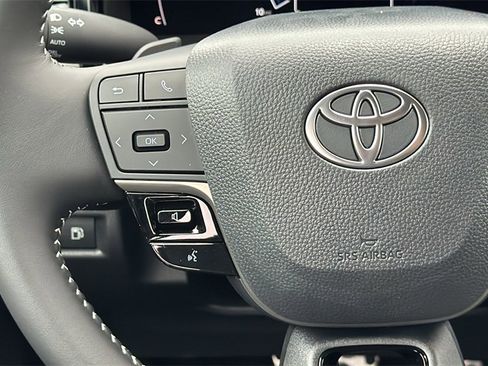 New 2026 Toyota Camry Hybrid image 27