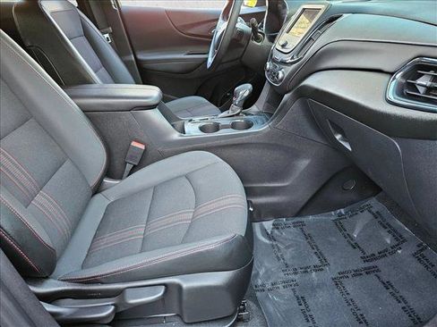 Used 2024 Chevrolet Equinox RS FWD image 19