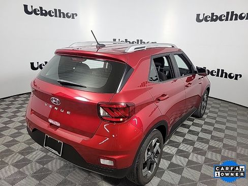 Used 2024 Hyundai Venue SEL image 5