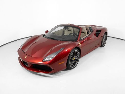 Used 2019 Ferrari 488 Spider RWD image 2