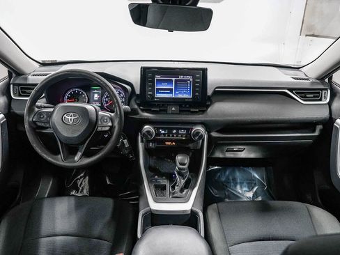 Certified 2022 Toyota RAV4 LE FWD image 13