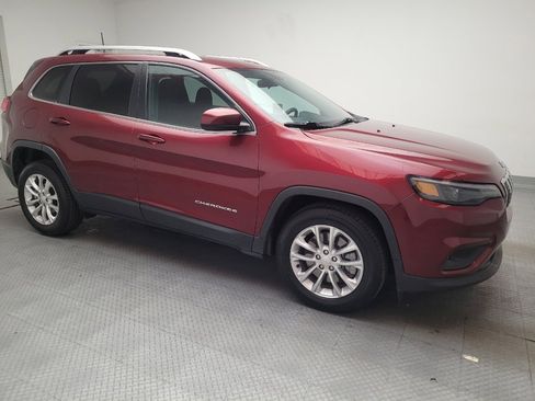 Used 2019 Jeep Cherokee Latitude w/ Popular Appearance Group FWD image 11