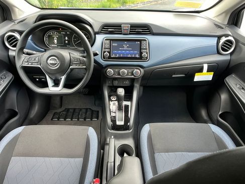 Used 2025 Nissan Versa SV w/ Trunk Package FWD image 14