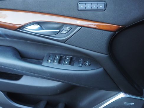Used 2019 Cadillac Escalade ESV Premium Luxury image 18